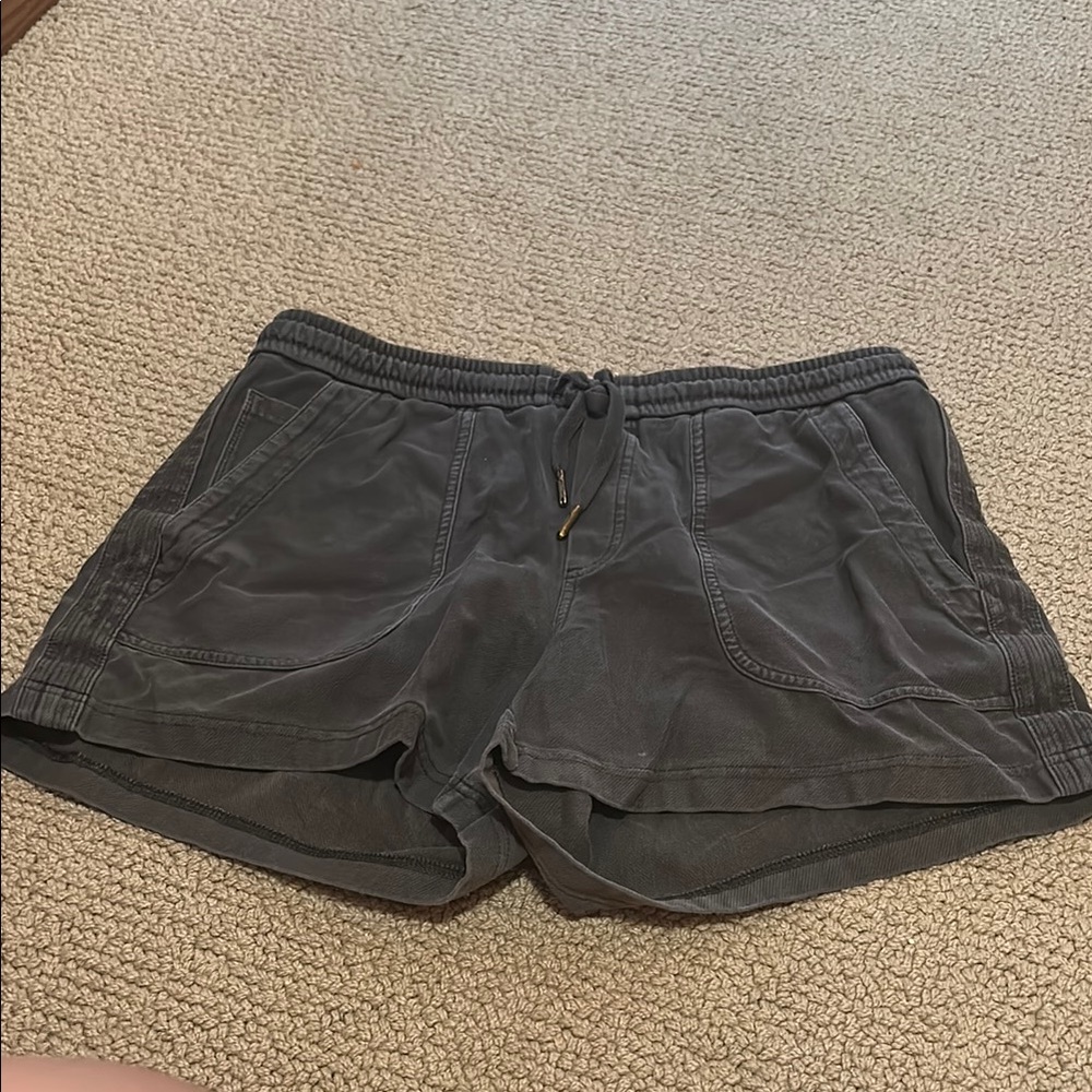 Women's Dark Green Athleta Casual Shorts